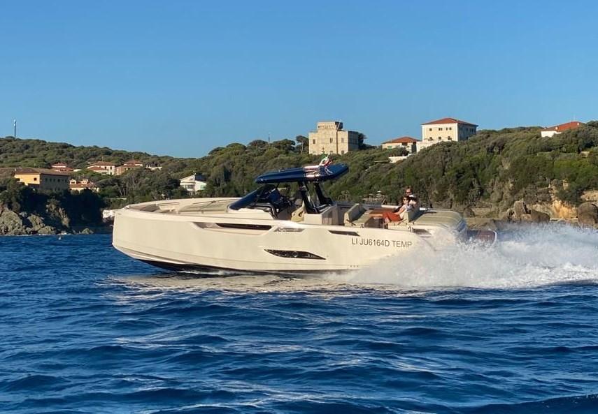 cayman yachts 400 wa