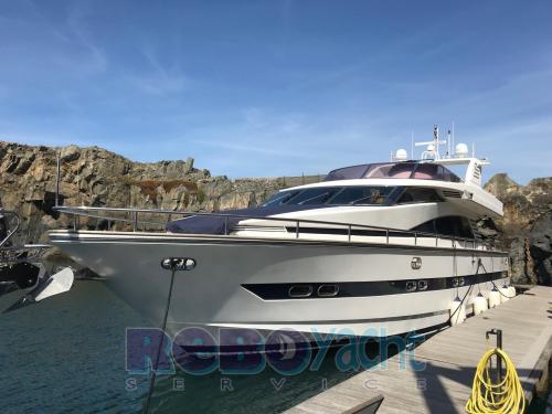 Elegance 70 flybridge