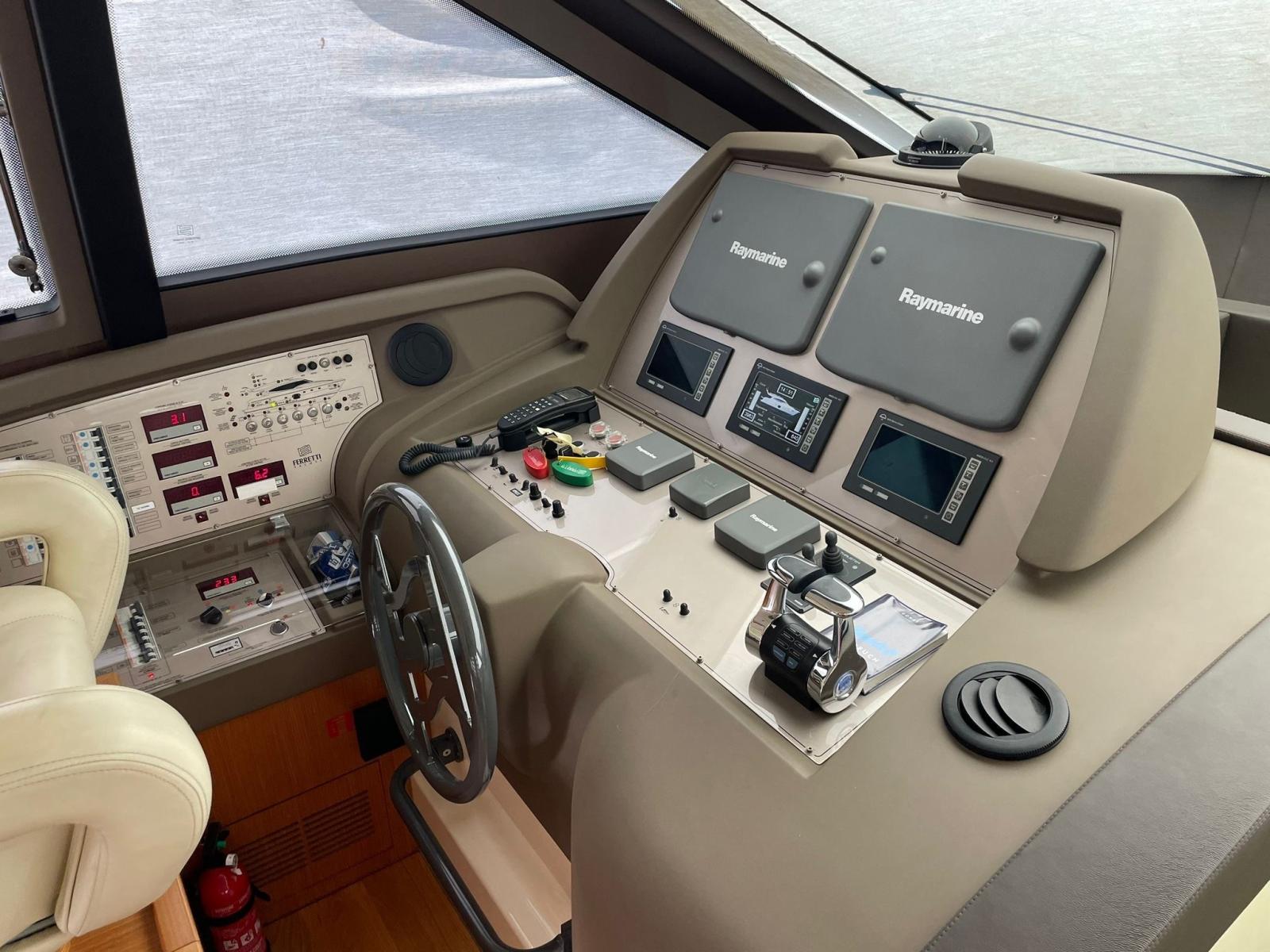 ferretti yachts 592