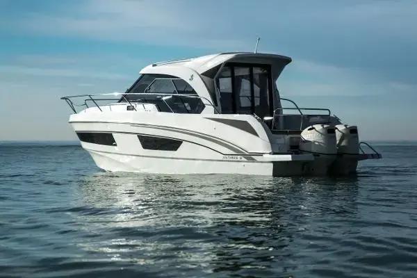 beneteau Antares 9
