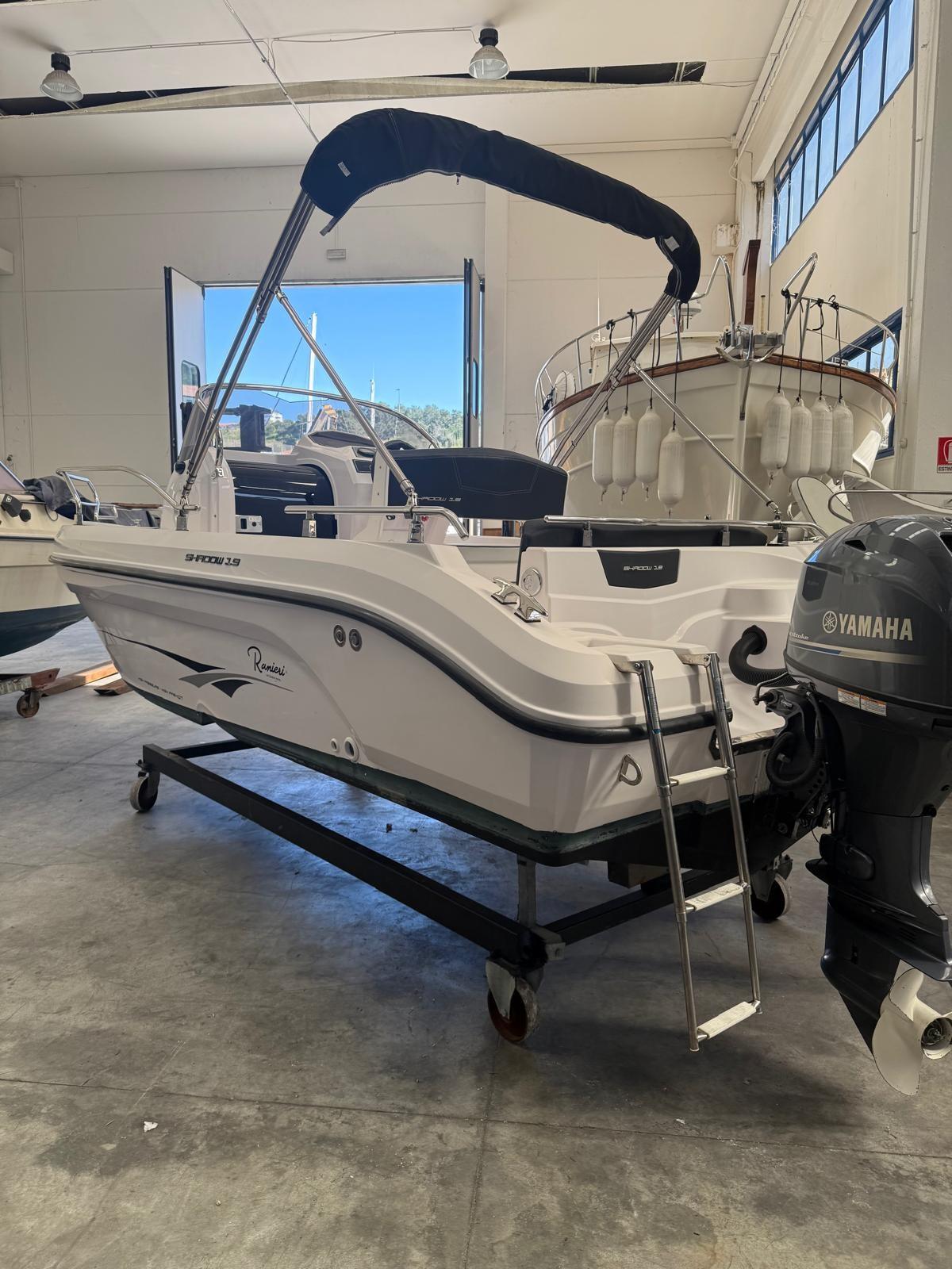 ranieri cantiere Shadow 19