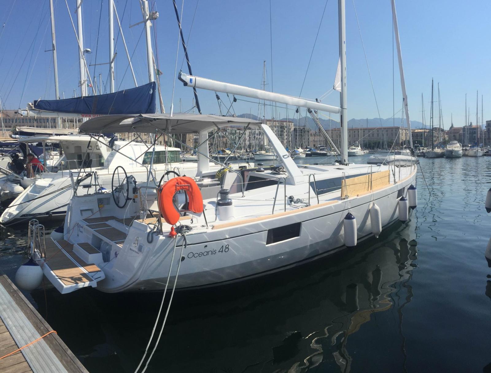 beneteau Oceanis 48