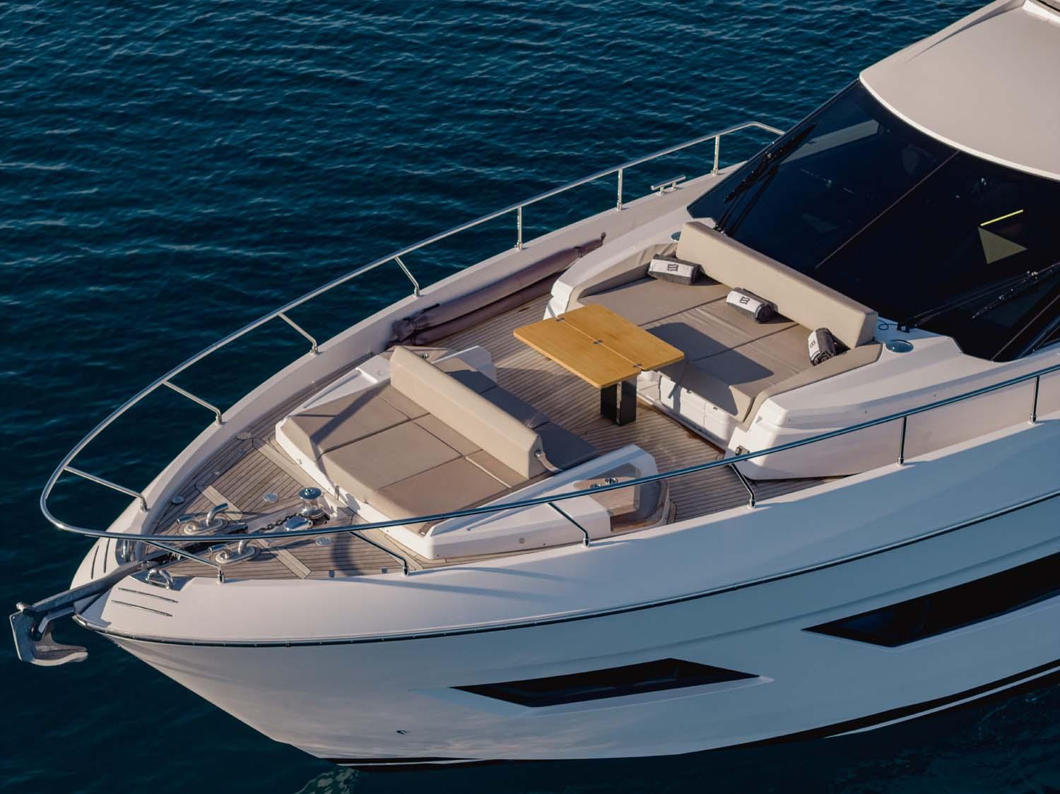 ferretti yachts 720