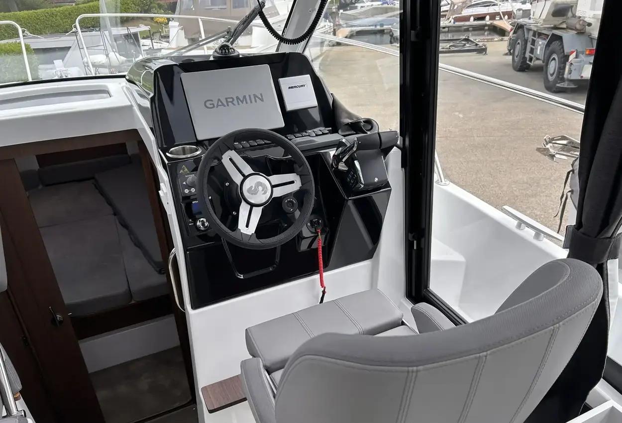 beneteau Antares 9