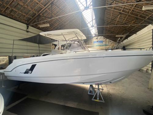 Beneteau flyer 9 spacedeck