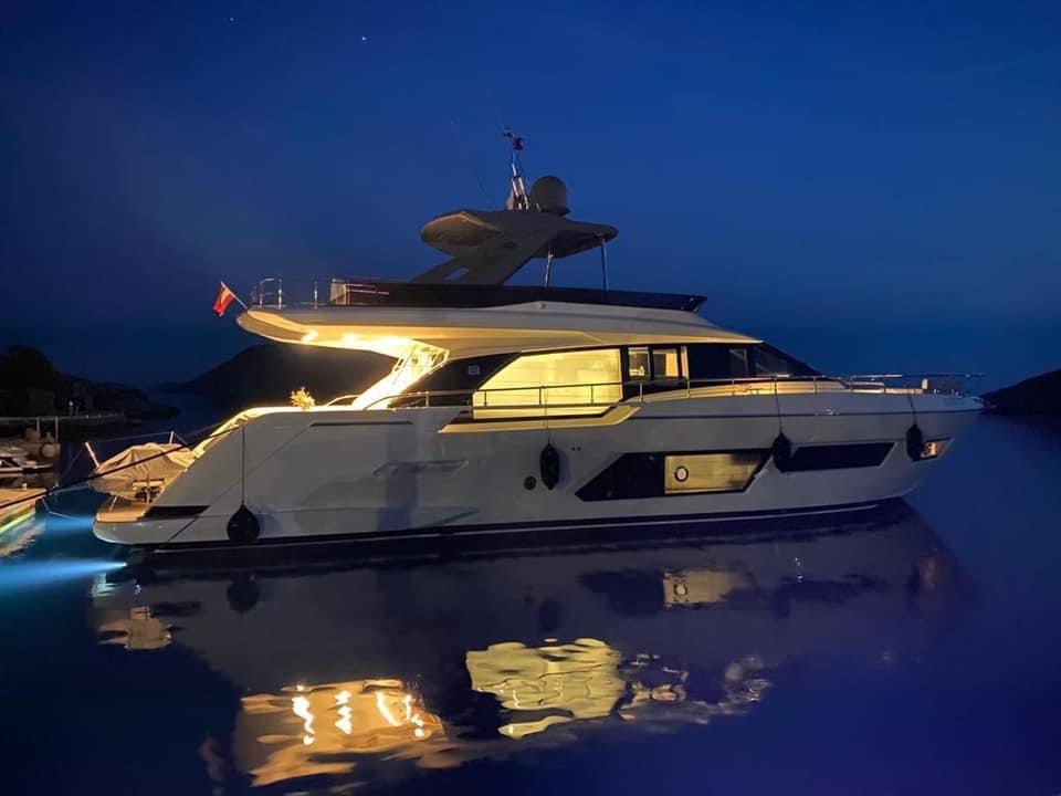ferretti yachts 670