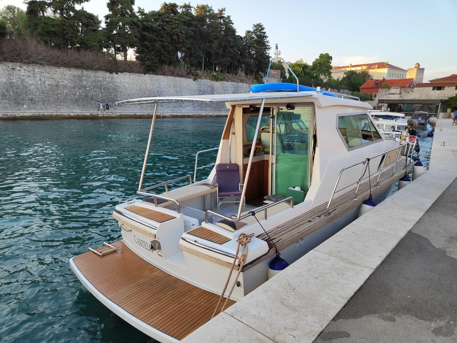Coronet Coronet 32