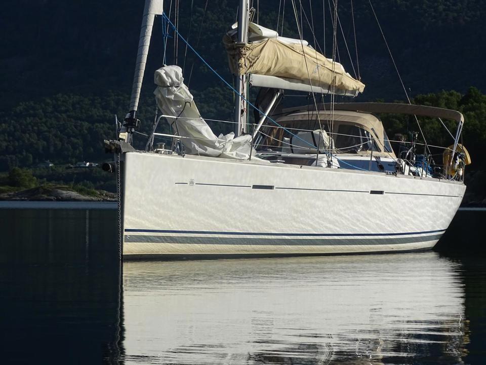 dufour 485