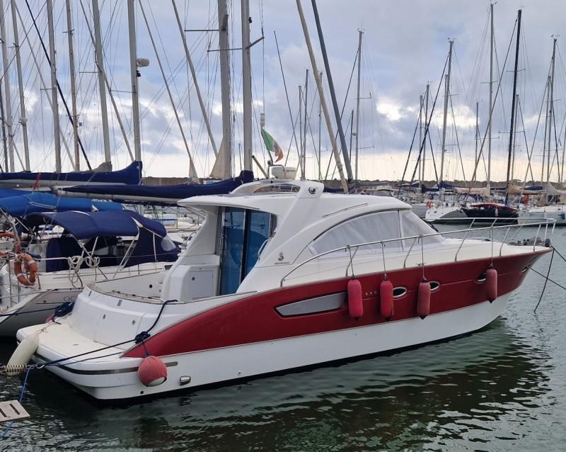 beneteau Flyer 12 cabin