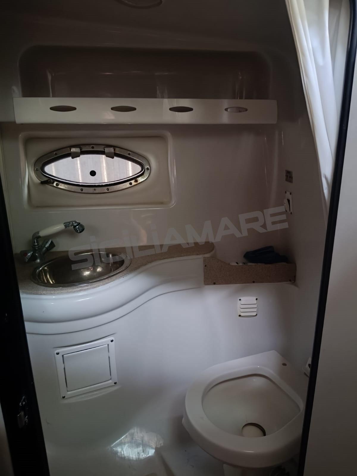 crownline 315 scr