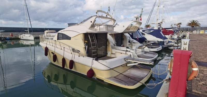 cantieri di livorno Space 36 fly