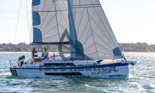 Dufour yachts 37