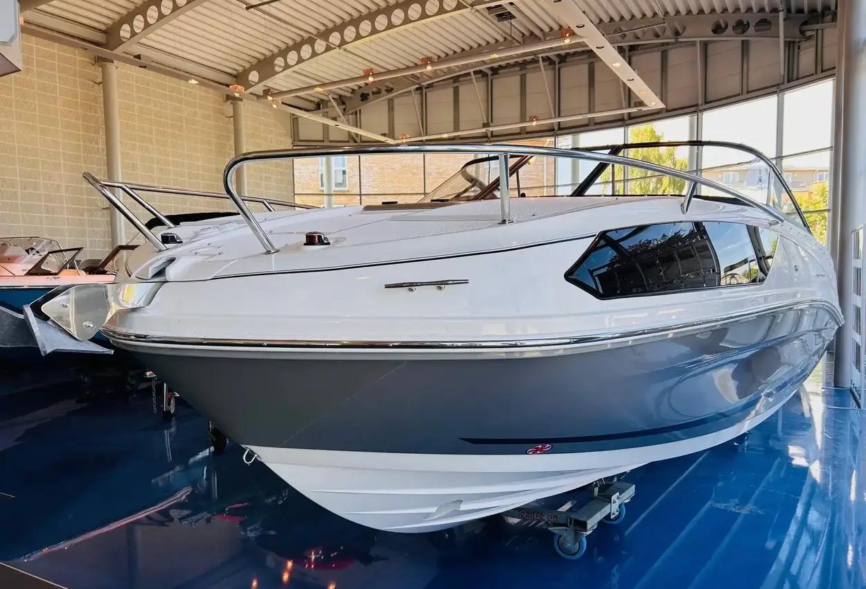 bayliner Vr6 cuddy