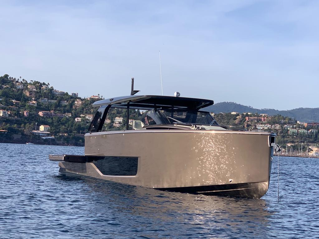 cranchi A46 luxury tender