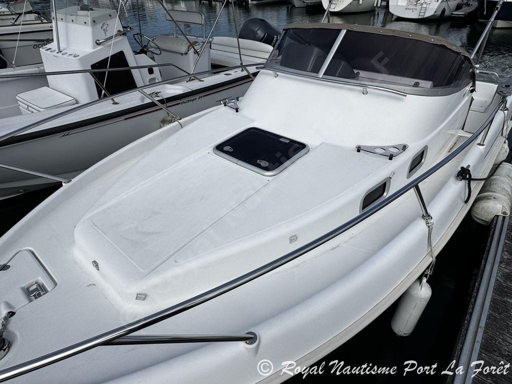 b2 marine Cap ferret 752 cruiser
