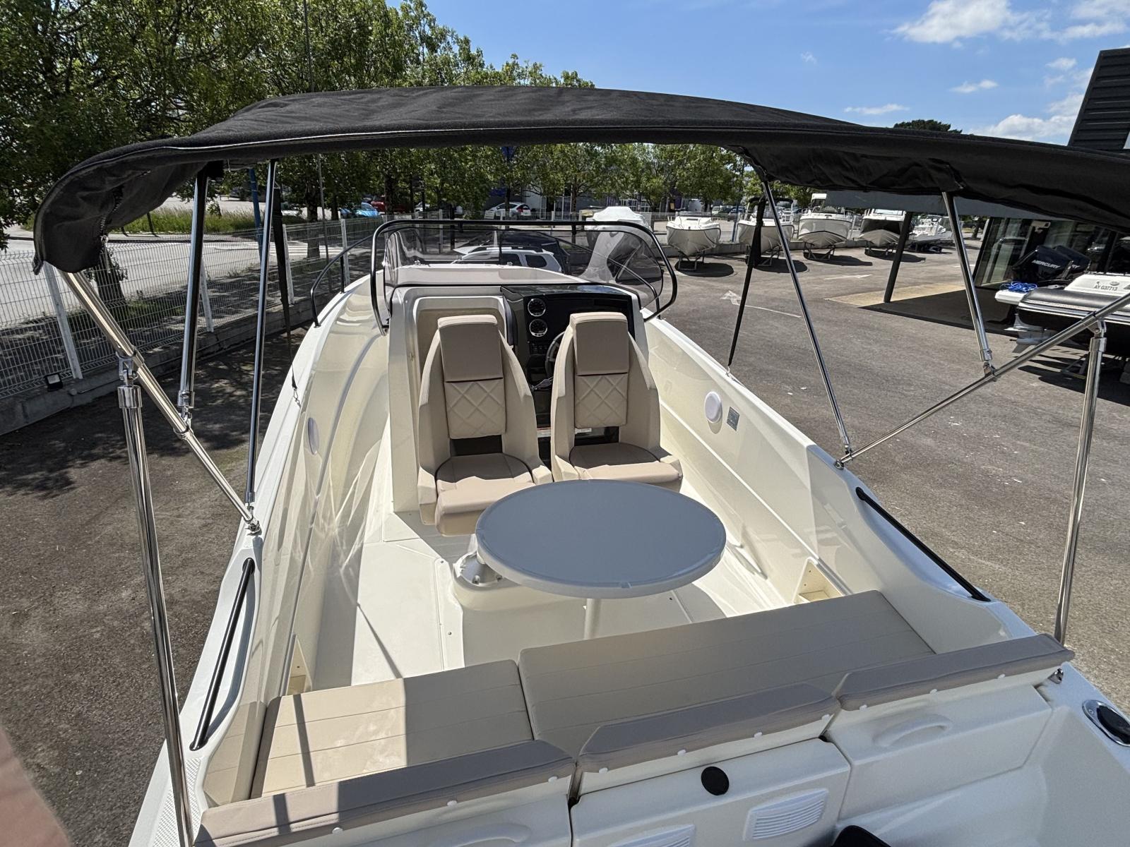 quicksilver 705 open