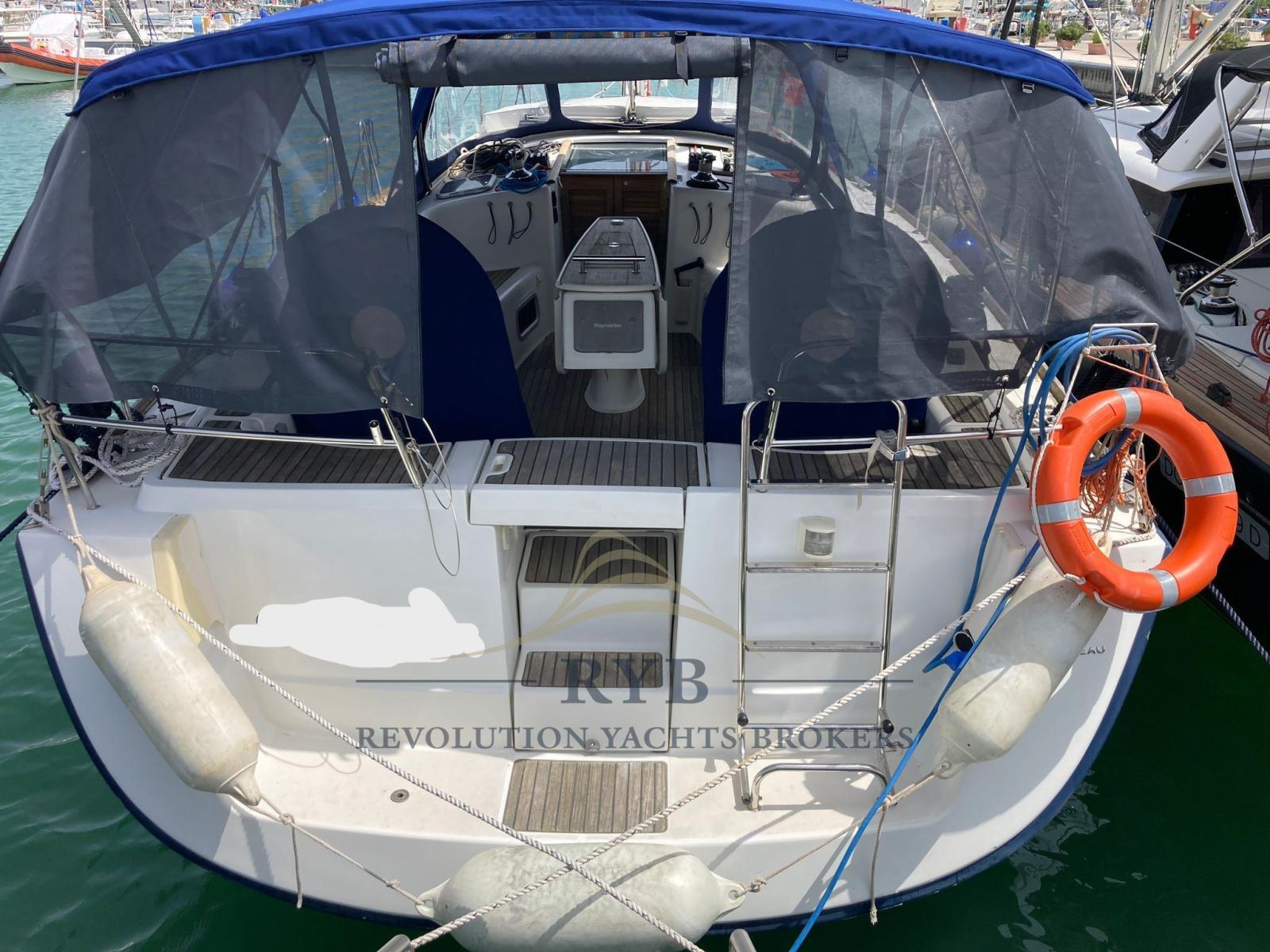 beneteau Oceanis 43
