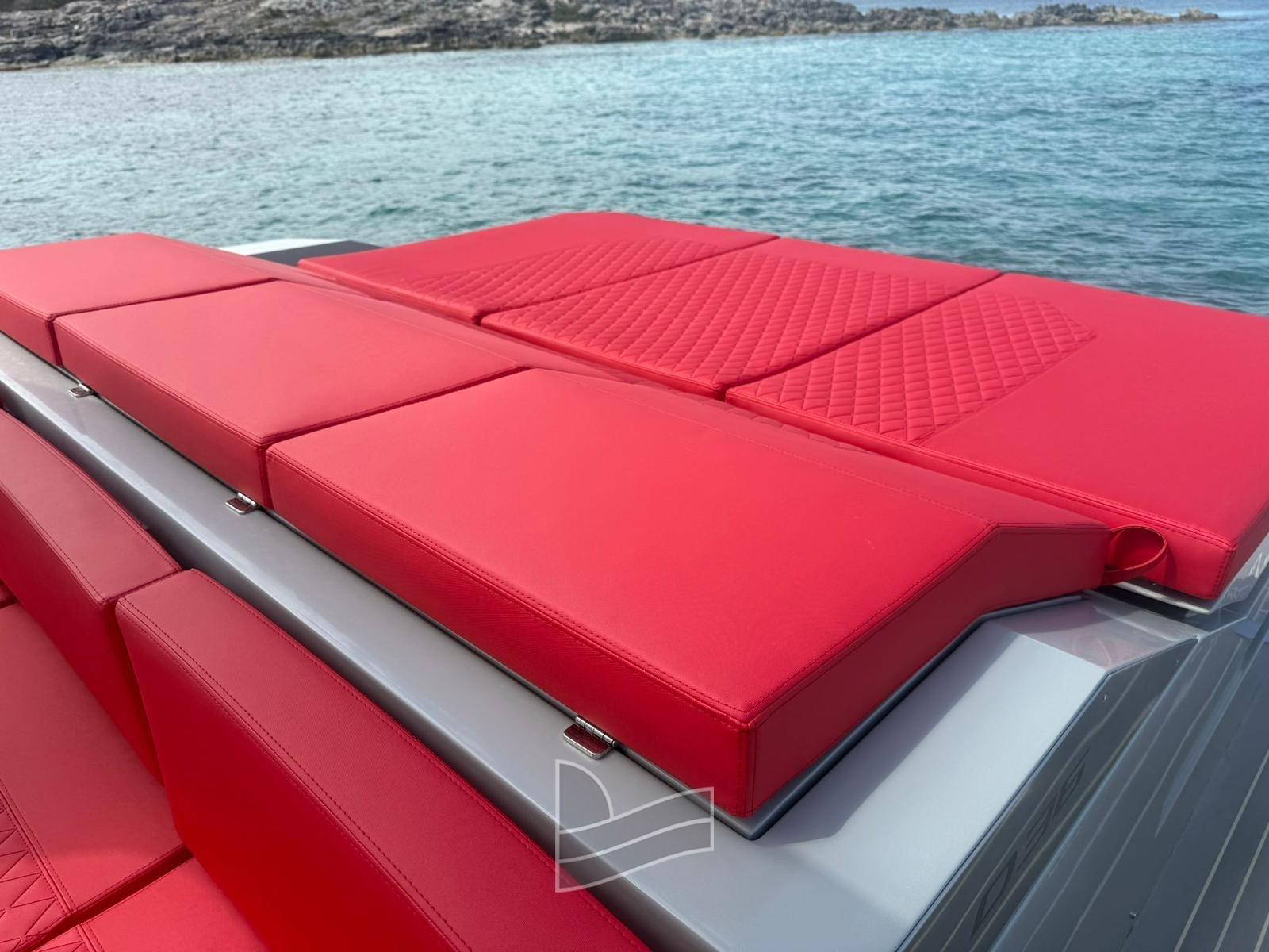 de antonio yachts D36 open