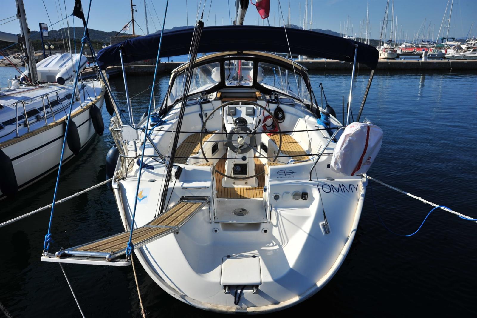 bavaria yachts 38