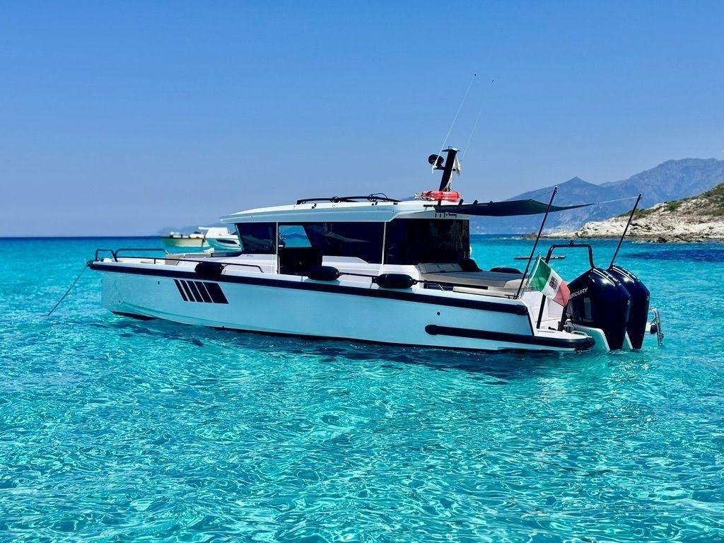 axopar 37 xc cross cabin