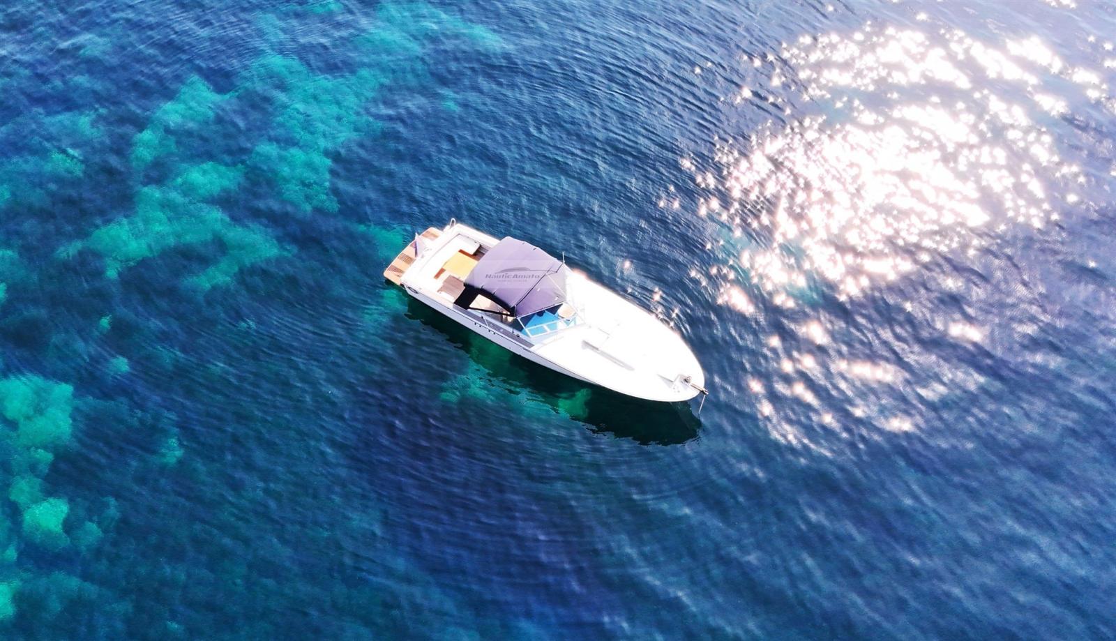 magnum marine 38 flush deck