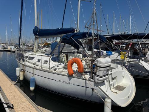 Jeanneau sun odyssey 37