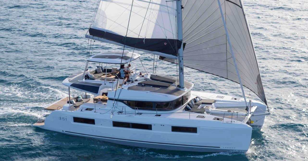 lagoon 51'