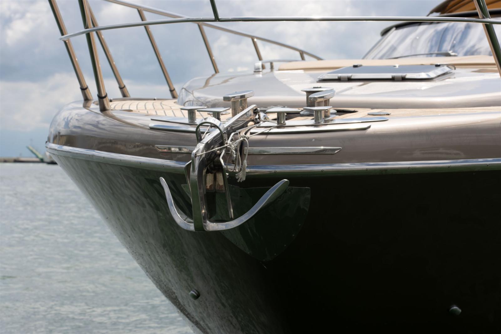 riva 52 rivale
