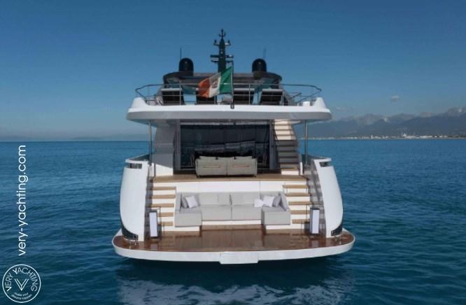 maiora 30 walk-around