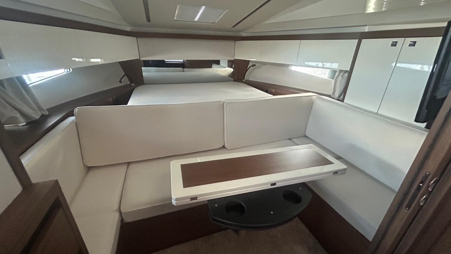 jeanneau Leader 33