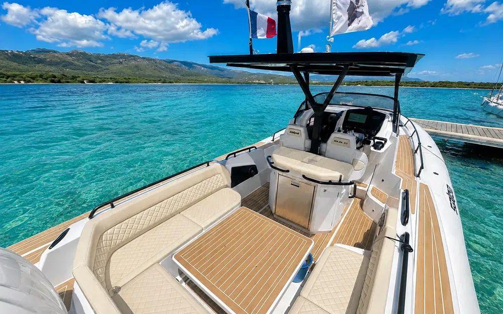 salpa Soleil 33 t-top