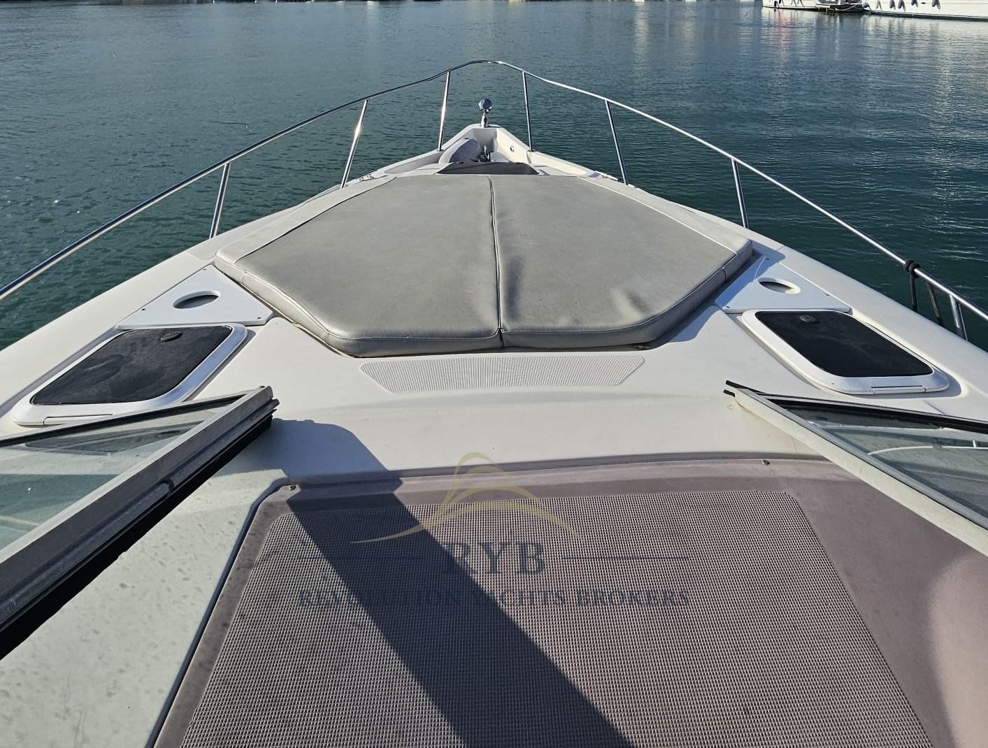 regal marine Commodore 2860