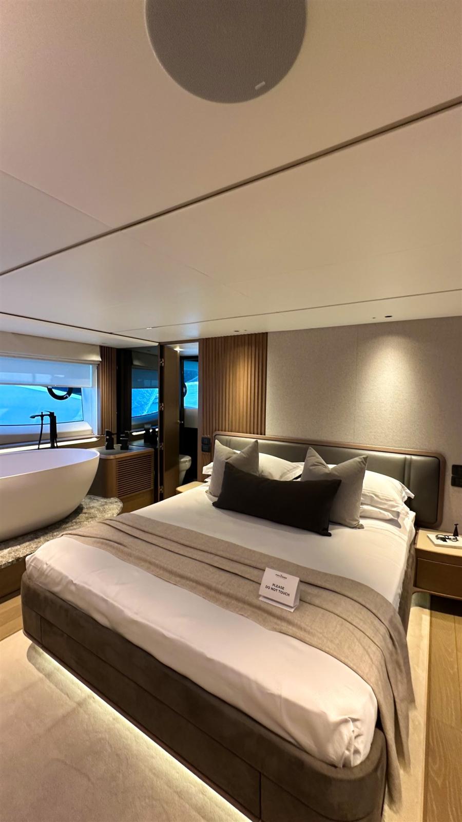princess yachts S80