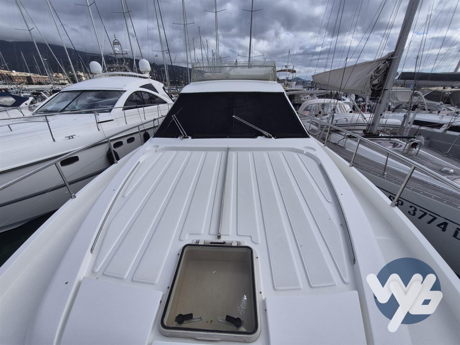 ferretti yachts 53