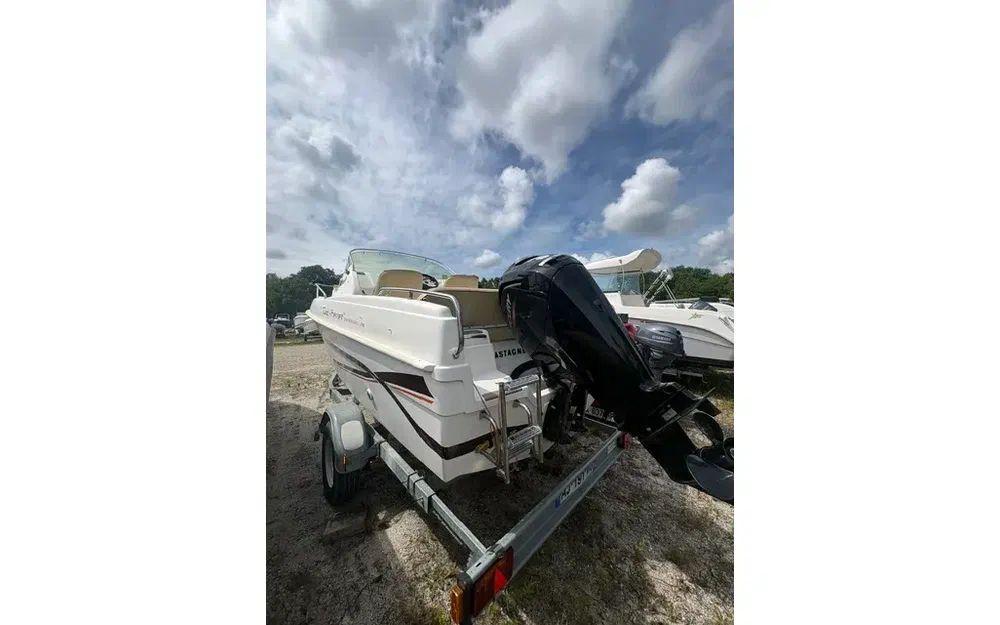 b2 marine Cap ferret 552 cabine cruiser