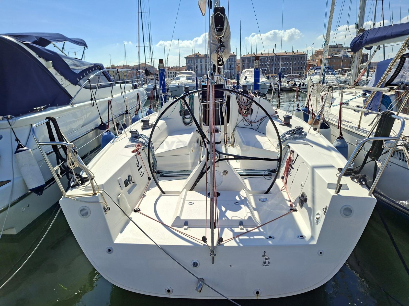 jboats J-112 e