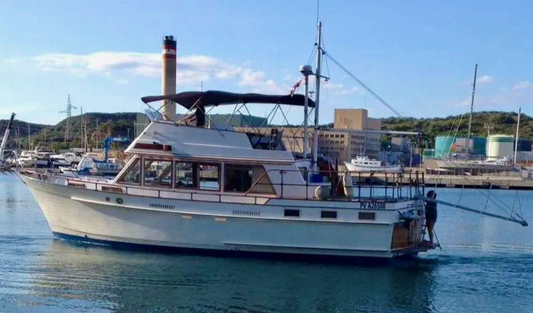 kong and halversen hk Island gypsy 44