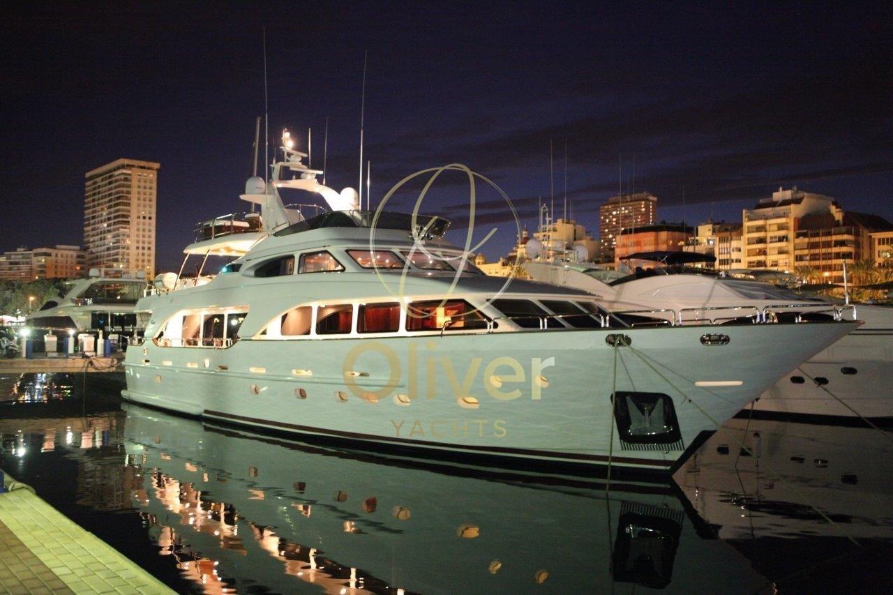 benetti 100 tradition