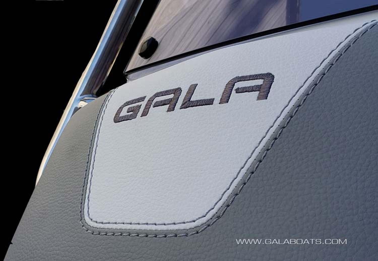 gala boats V330