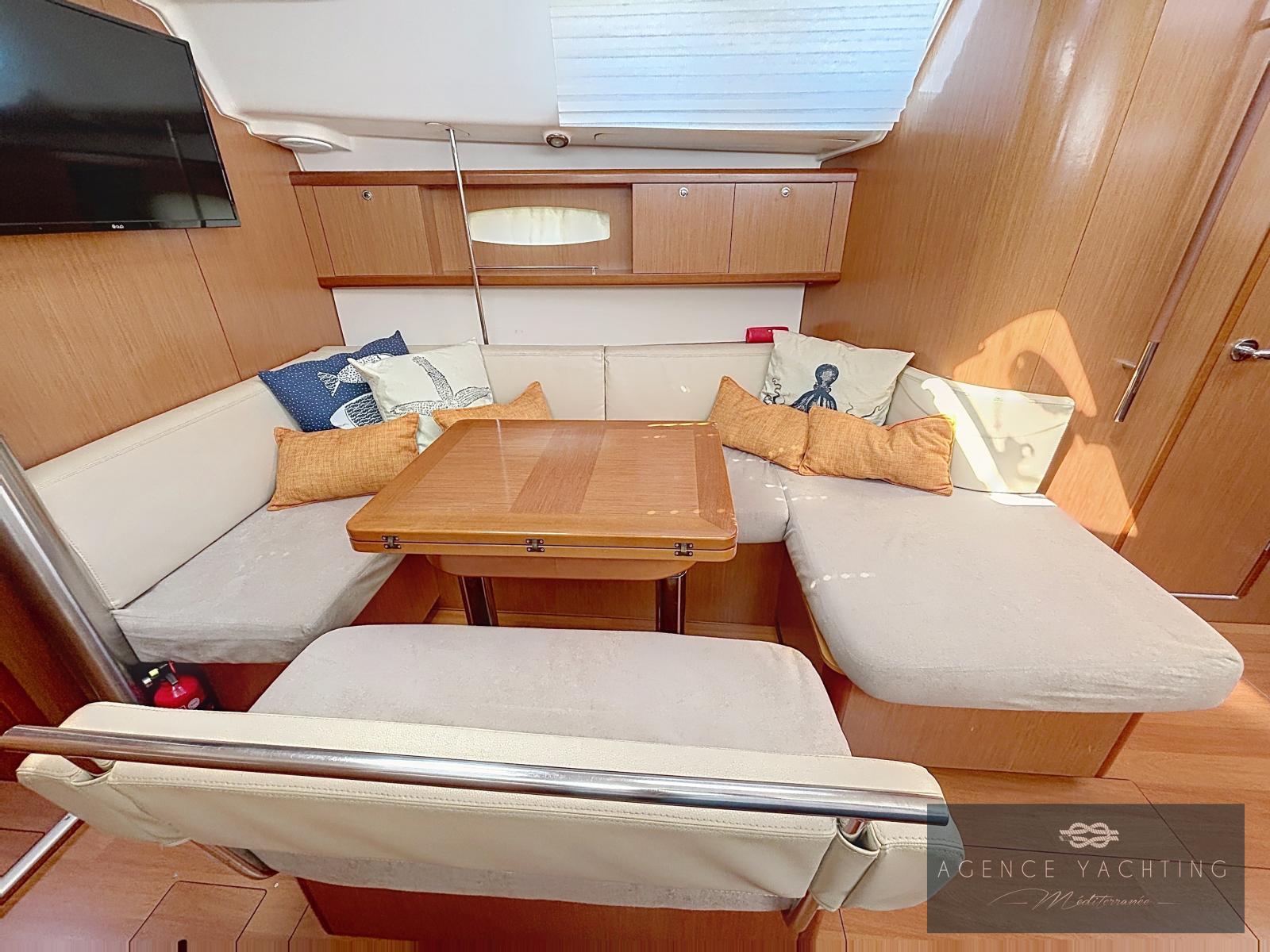 beneteau Oceanis 40