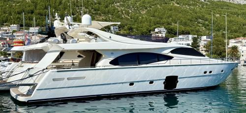 Ferretti yachts ferretti 780 -