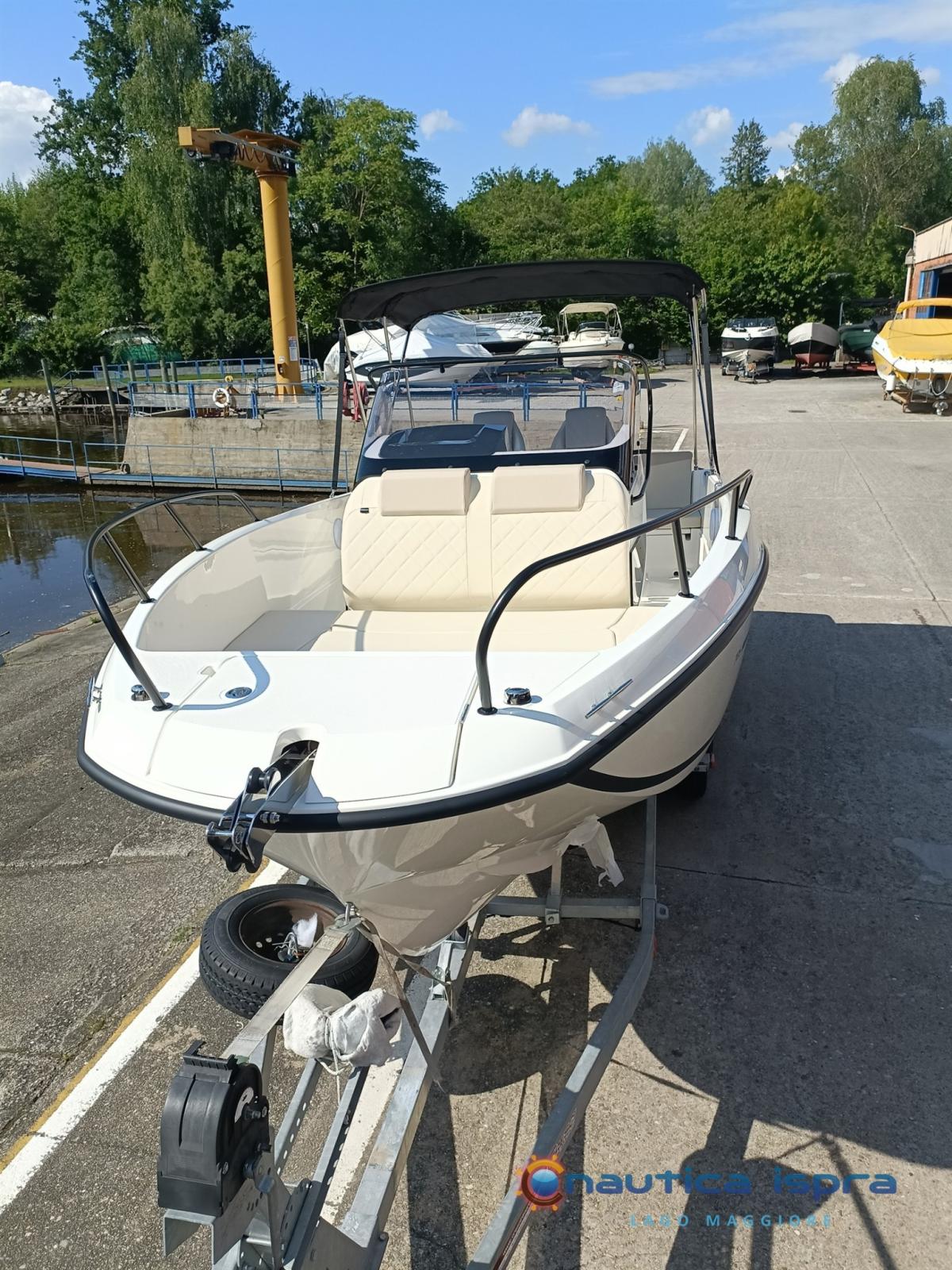 quicksilver 705 open