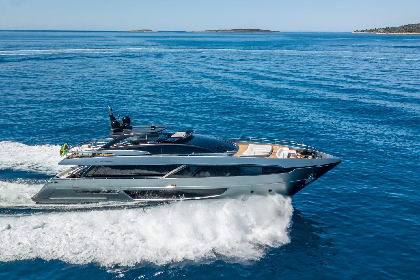 riva 100 corsaro