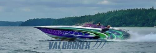 Fountain 38 lightning