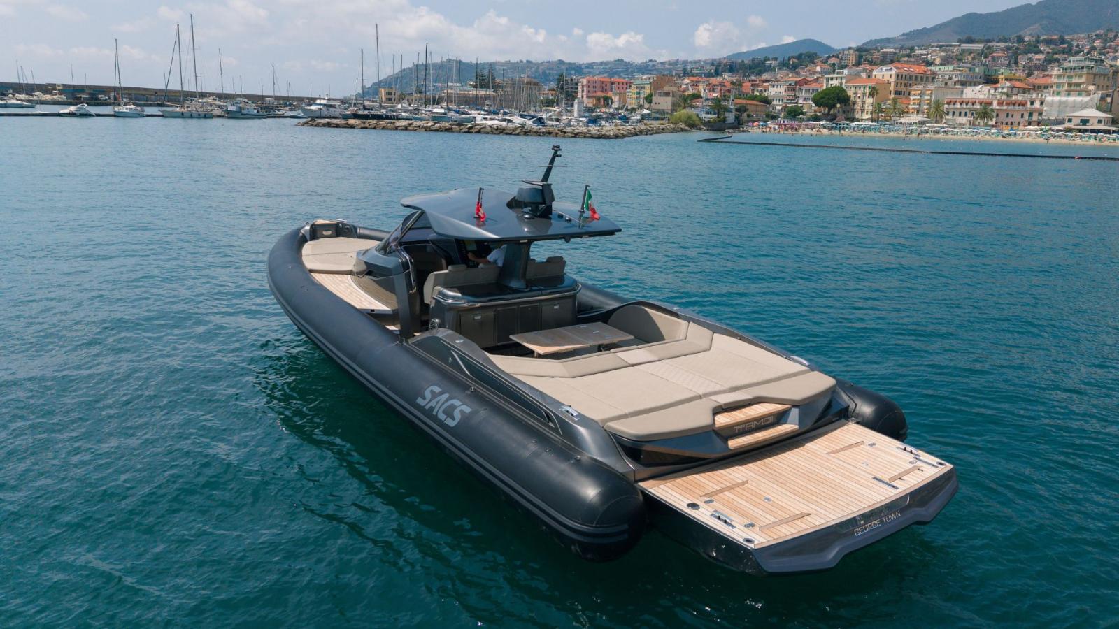 sacs marine Strider 15