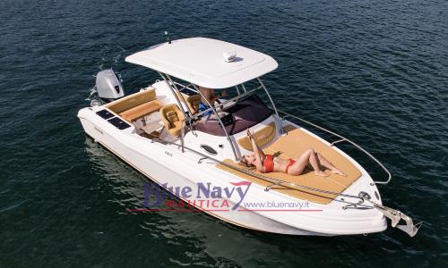 Ranieri evo 25 - cabinato di 7,55mt 2 postiletto