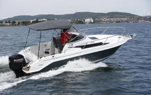 B2 marine cap ferret 752 cruiser