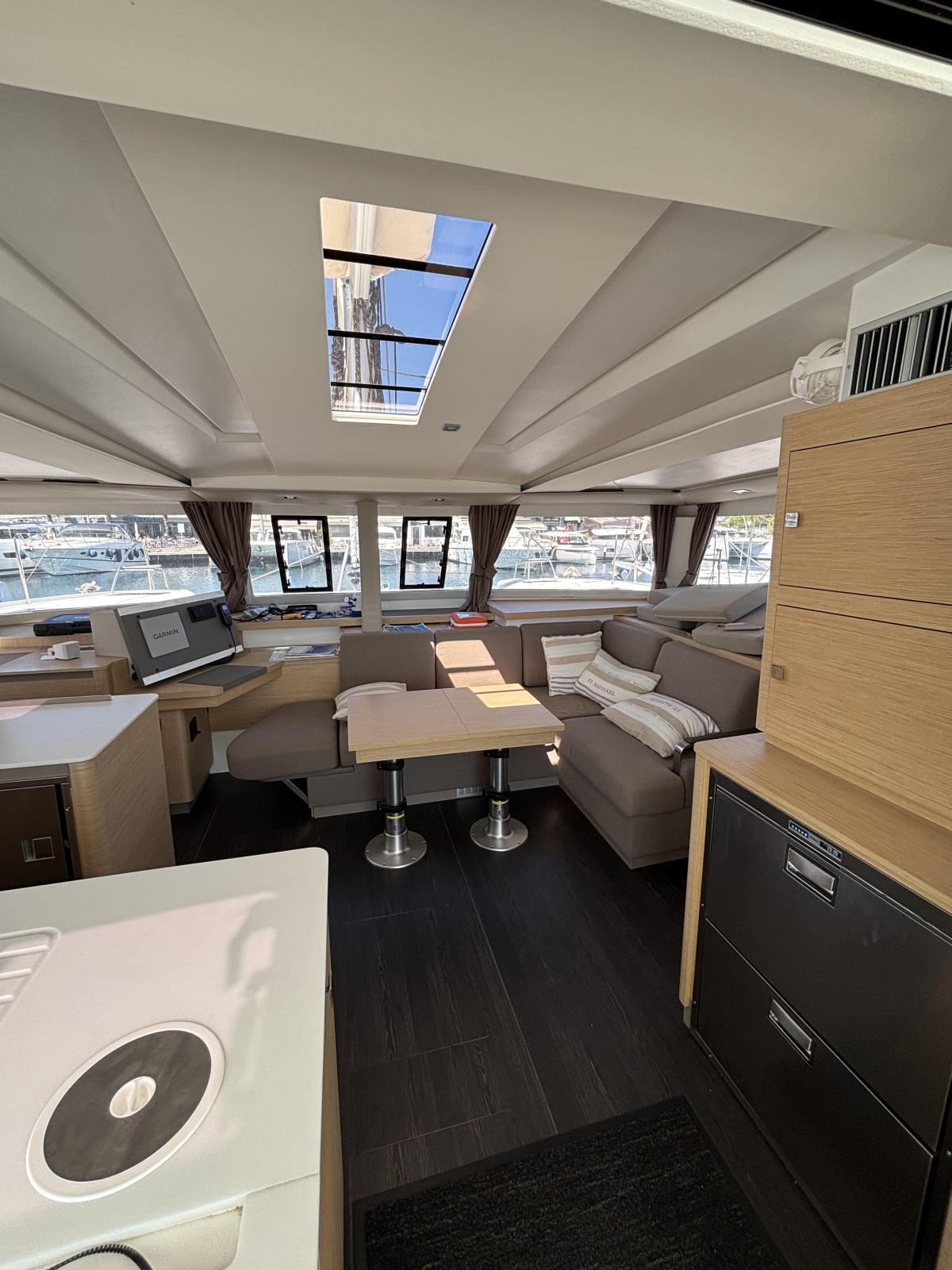 fountaine pajot Astrea 42