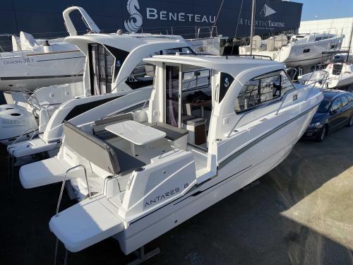 Beneteau antares 8 ob