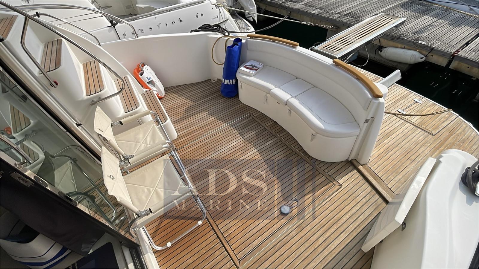 jeanneau Prestige 42 fly